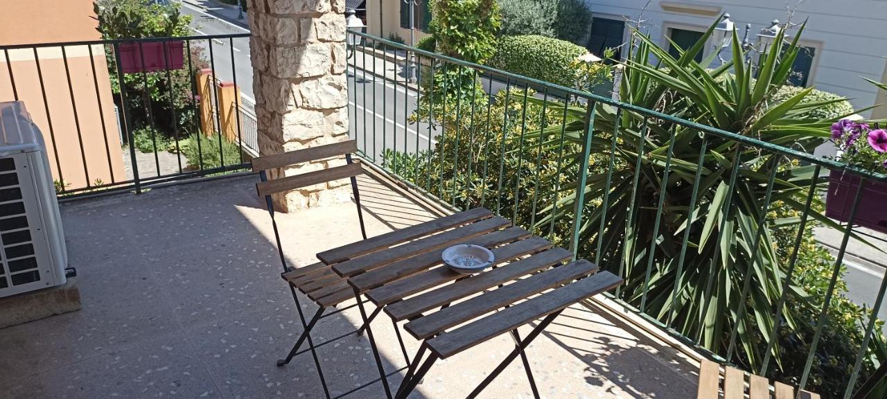Hotel Villa Italia B&B Porto Azzurro Buitenkant foto