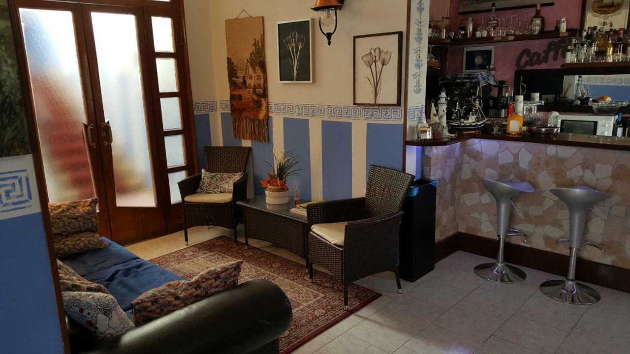 Hotel Villa Italia B&B Porto Azzurro Buitenkant foto